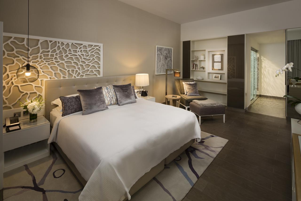 Aparthotel Rotana Residences 5*