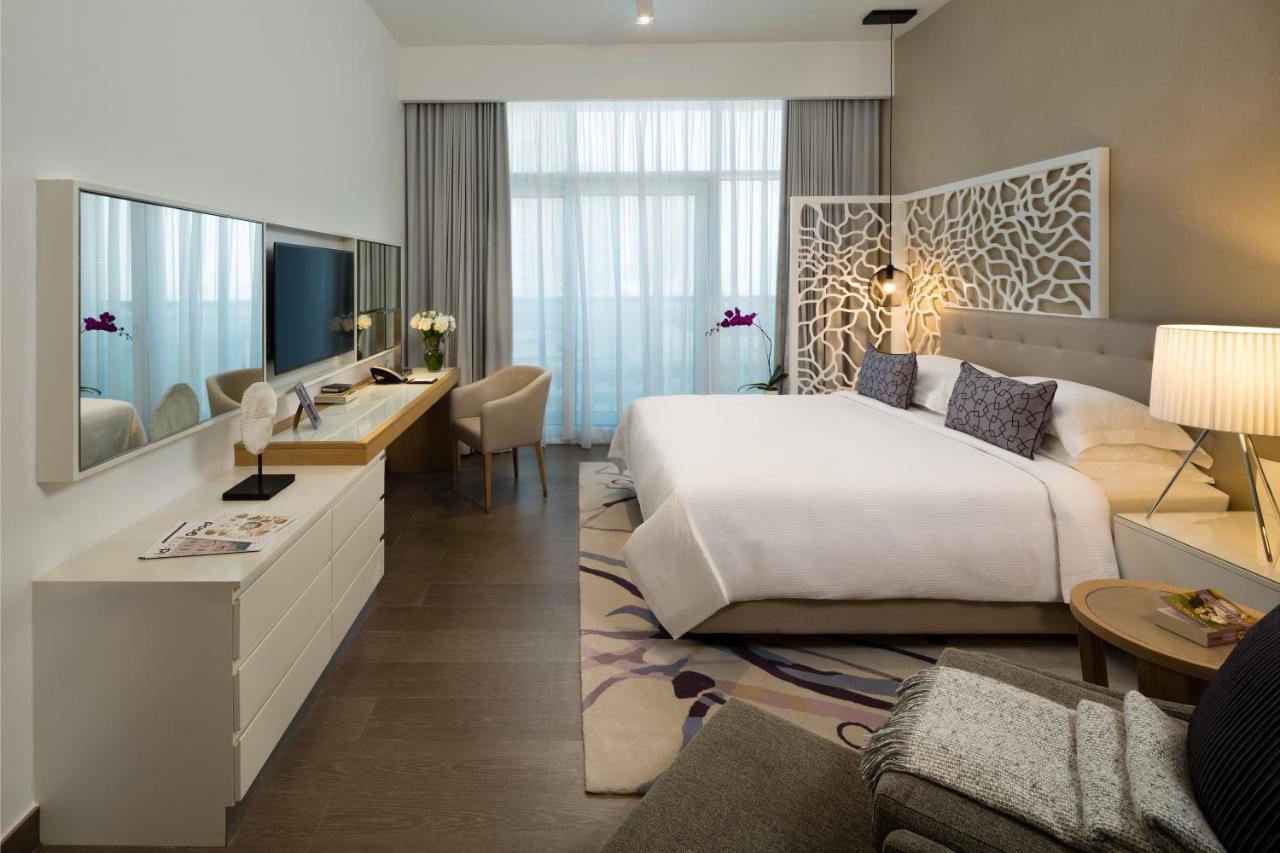 Rotana Residences Aparthotel 5*